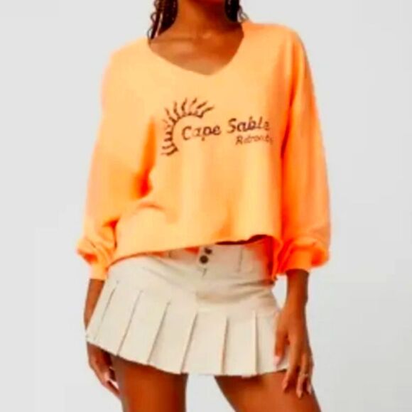 Out From Under Pullover Notch Neck Sweatshirt Urban Outfitters NWT/NWOT - Picture 7 of 8